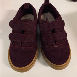 Burgundy gum sole sneakers | excellent condition